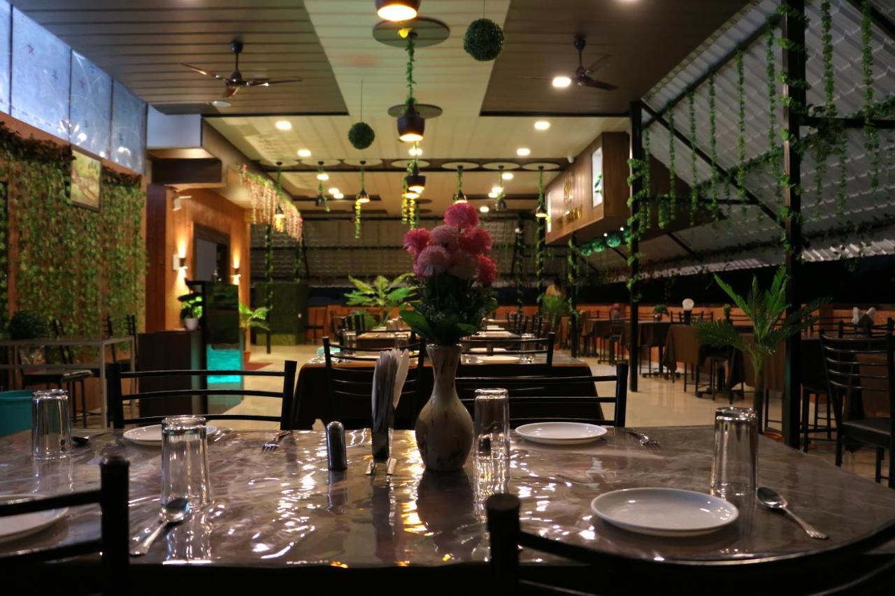 Hotel Shree Palace And Restaurant Ratlām エクステリア 写真
